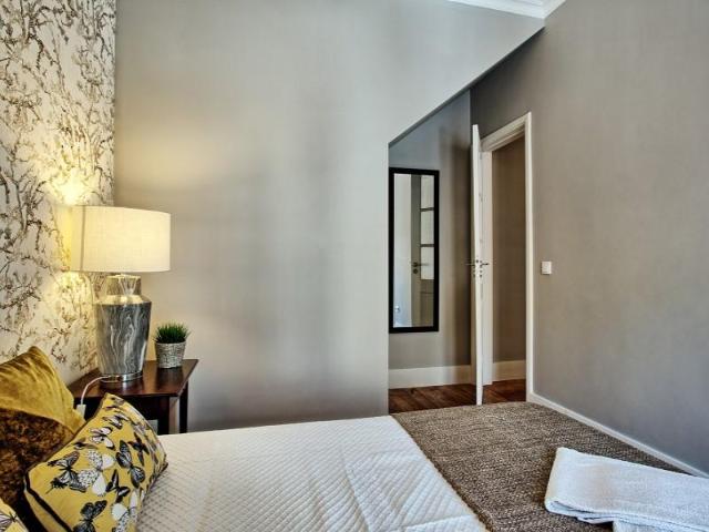 Apartamentos 5 quarto, Lisboa Lisboa DLS100226541