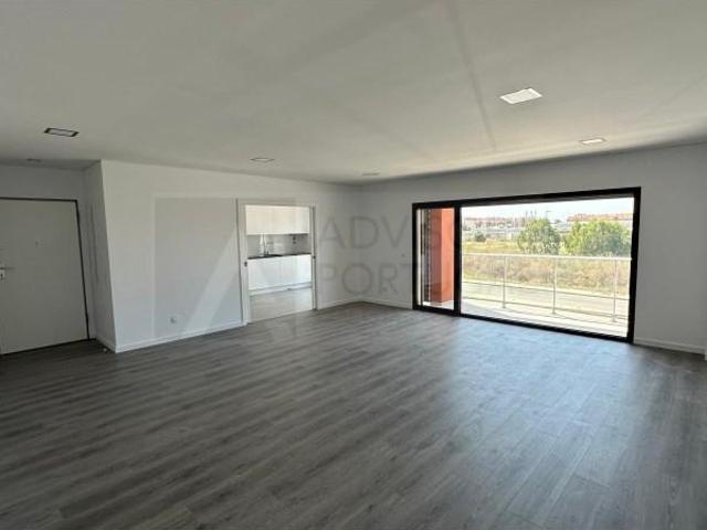 Apartamentos 5 quarto, Montijo Montijo DLS100505385