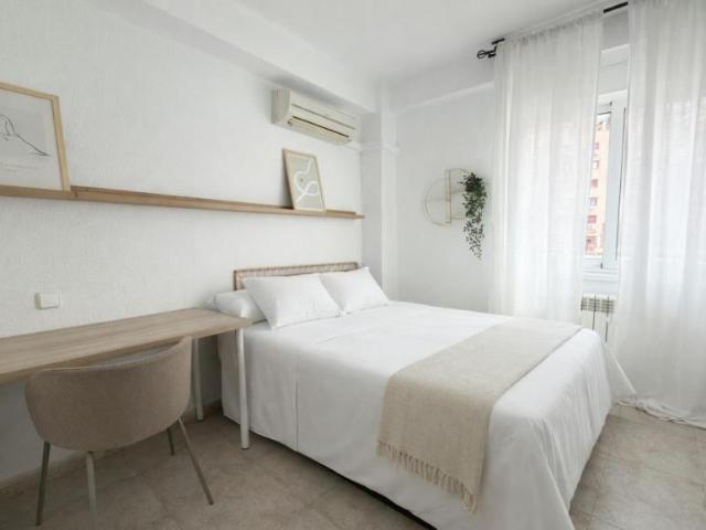 Apartamentos 6 Dormitorio Madrid Madrid ES102661260