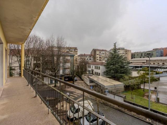 Apartamentos 6 quarto, Braga Braga DLS99013753