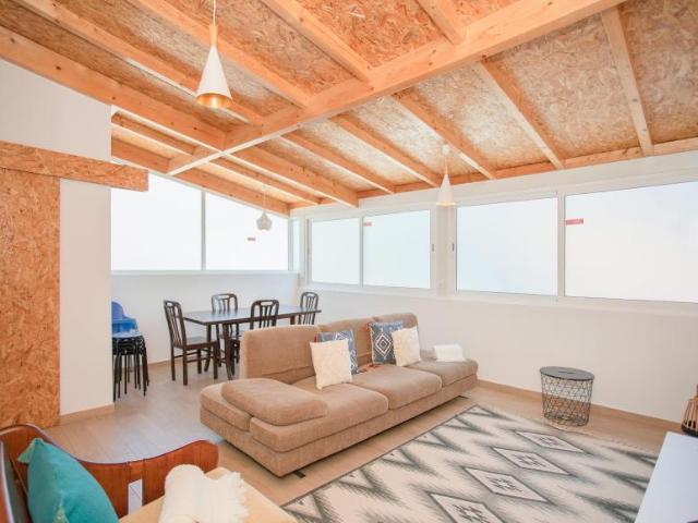 Apartamentos 6 quarto, Porto Porto 4300 464 DLS95266957