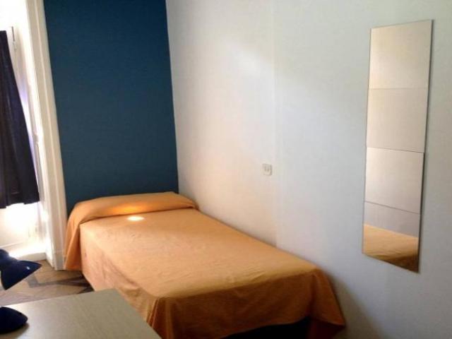 Apartamentos 8 Dormitorio Madrid Madrid ES104829240