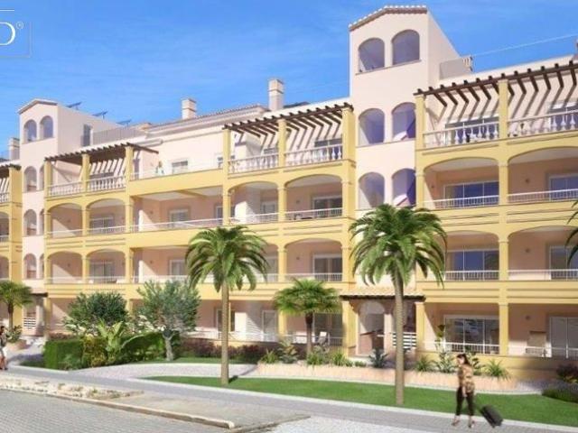 Apartamentos com 3 quartos e piscina comum em Lagos 123m² Lagos