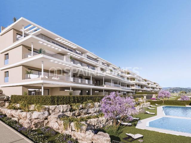 Apartamentos con Vistas al Mar y Amplias Terrazas en Estepona