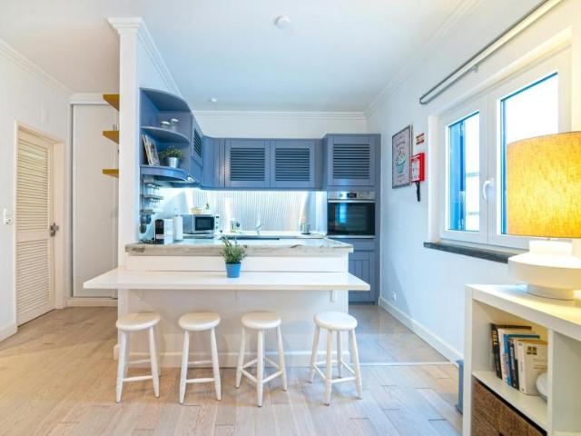 Apartamentos Cascais Cascais 2759 444 DLS102717093