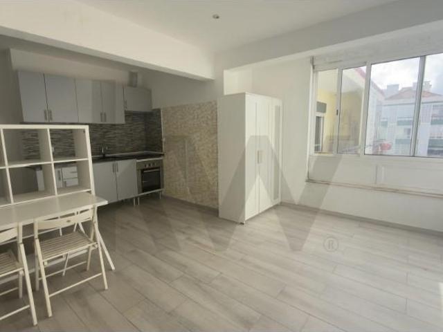 Apartamentos Amadora Amadora DLS102000825