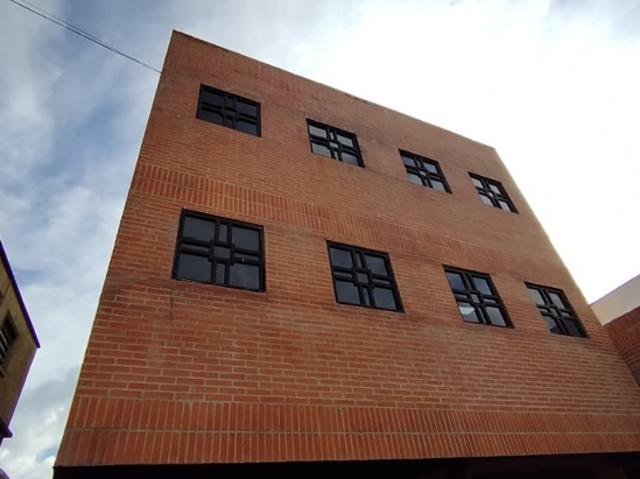 Apartamentos Alquiler Semi Amoblados Los Chorros. PF LJL