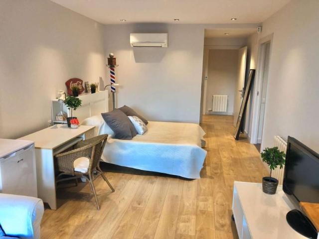 Apartamentos Barcelona Barcelona 98103529