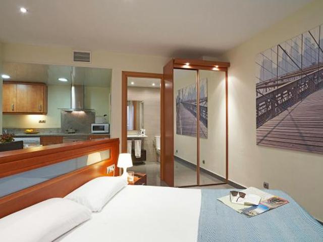 Apartamentos Barcelona Barcelona ELS73984268