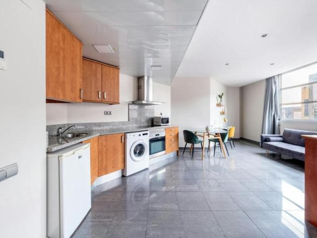 Apartamentos Barcelona Barcelona ES101371990