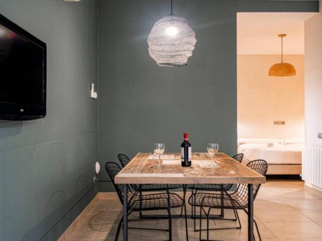 Apartamentos Barcelona Barcelona ES101761874