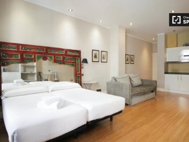 Apartamentos Barcelona Barcelona ES101794150