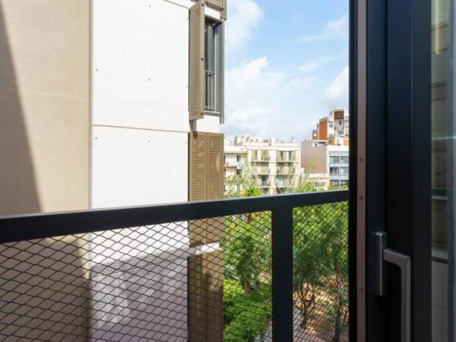 Apartamentos Barcelona Barcelona ES102853149