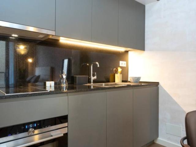 Apartamentos Barcelona Barcelona ES102853134