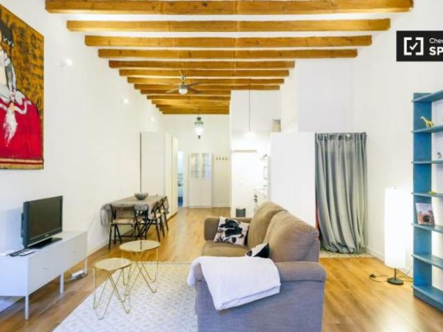 Apartamentos Barcelona Barcelona ES102954485