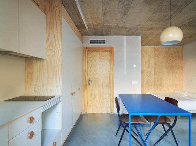 Apartamentos Barcelona Barcelona ES103283734