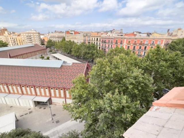 Apartamentos Barcelona Barcelona ES103844429