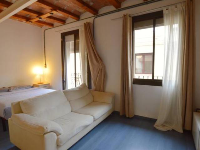 Apartamentos Barcelona Barcelona ES103844514