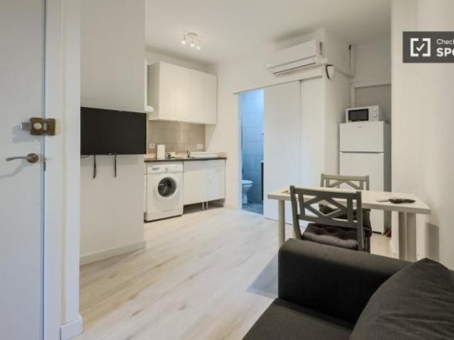 Apartamentos Barcelona Barcelona ES103844634