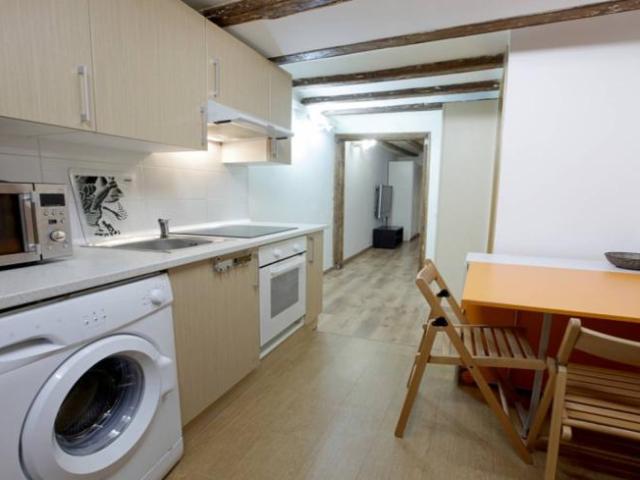 Apartamentos Barcelona Barcelona ES104109390