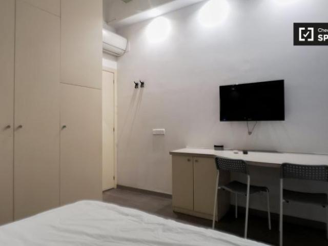 Apartamentos Barcelona Barcelona ES104109522