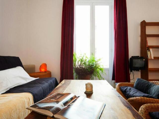 Apartamentos Barcelona Barcelona ES104564264