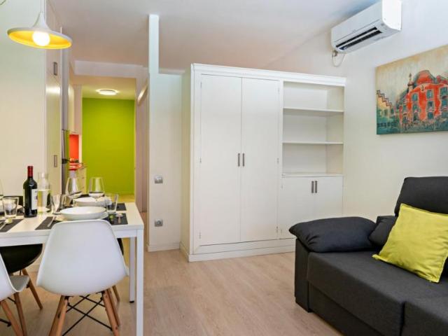 Apartamentos Barcelona Barcelona ES104721251