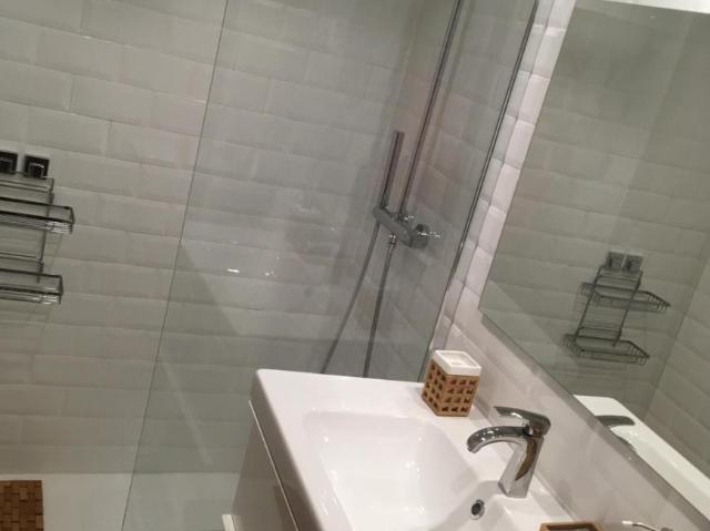 Apartamentos Barcelona Barcelona ES104721399