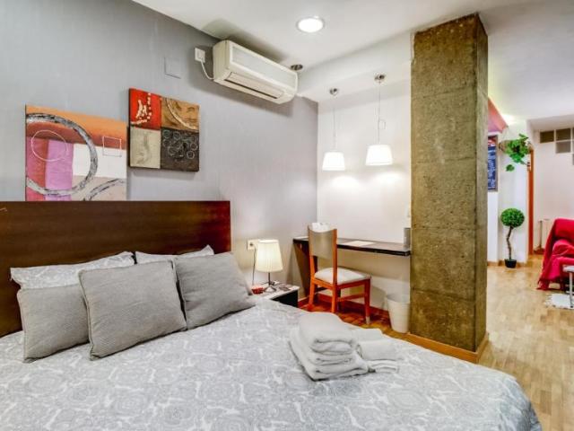 Apartamentos Barcelona Barcelona ES104721420