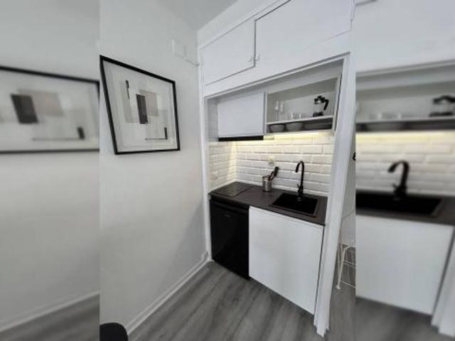 Apartamentos Barcelona Barcelona ES87129535