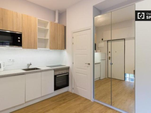 Apartamentos Barcelona Barcelona ES97428532