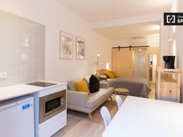 Apartamentos Barcelona Barcelona ES99830873