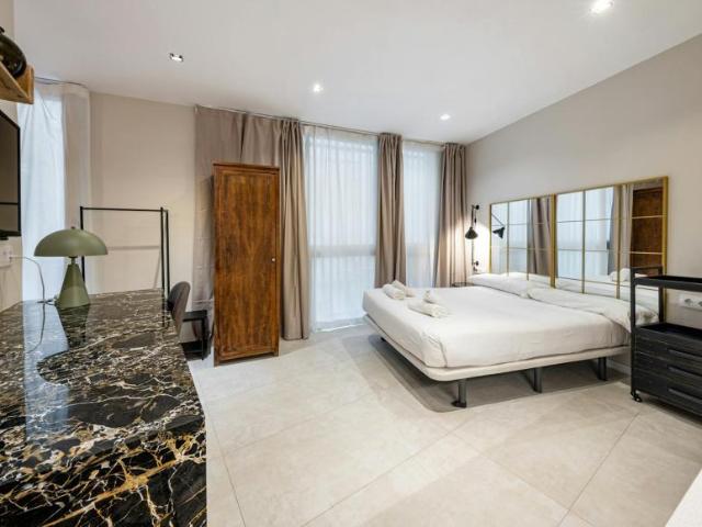 Apartamentos Barcelona Barcelona LS94523624