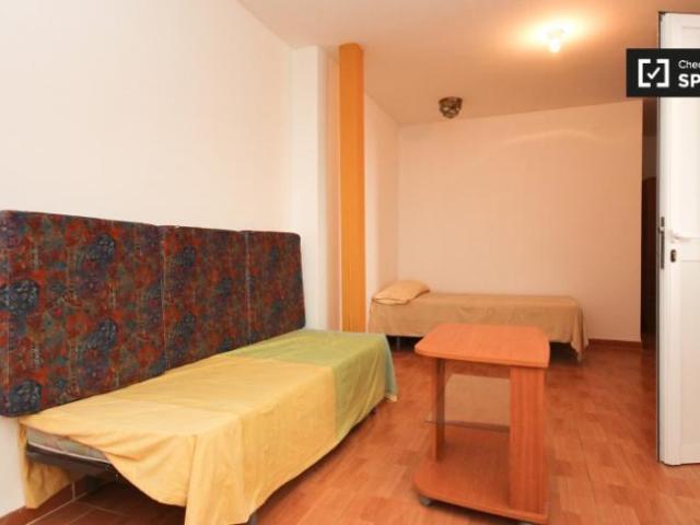 Apartamentos Granada Granada ES101670710