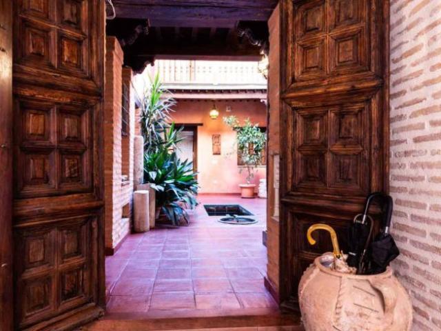 Apartamentos Granada Granada ES101776039
