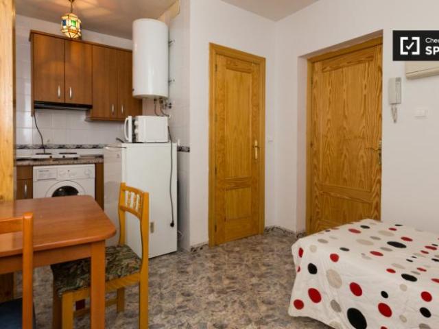 Apartamentos Granada Granada ES101772529