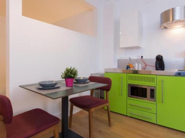 Apartamentos Granada Granada ES103403710