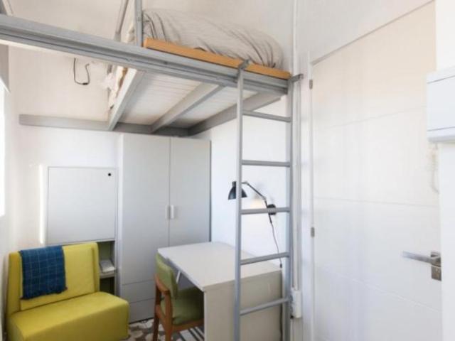 Apartamentos Granada Granada ES103428407
