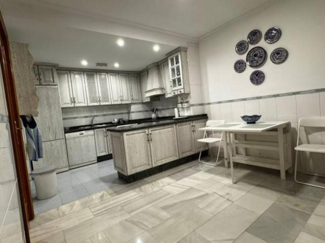 Apartamentos Granada Granada ES94448935