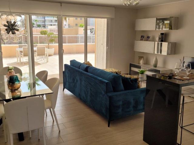 Apartamentos de 3 dormitorios y 2 baños.. Las viviendas es. 101m² Pilar de la horadada
