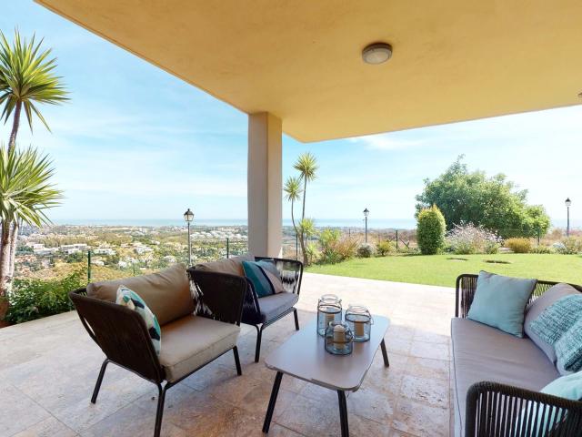 Apartamentos de 2 y 3 dormitorios con piscina climatizada, vistas increíbles y alto potencial de alquiler