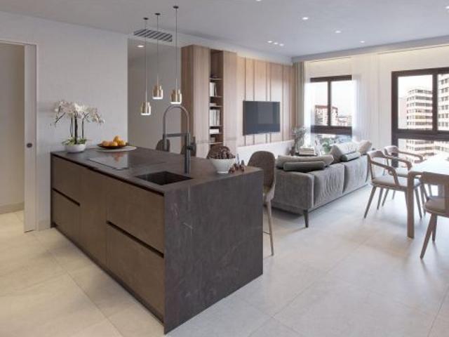 APARTAMENTOS DE OBRA NUEVA EN MÁLAGA A 550 METROS PLAYA HUELIN