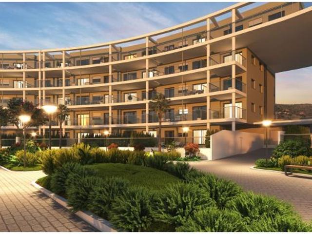 Apartamentos de obra nueva junto al mar en Manilva – Vive la tranquilidad de la Costa del Sol
