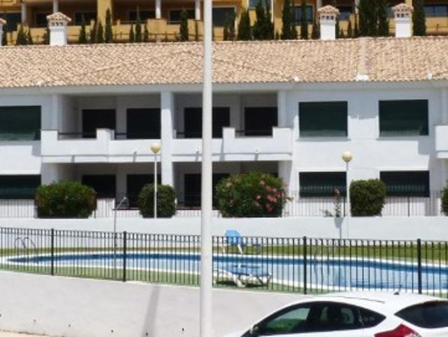 Apartamentos de obra nueva listos para entrar a vivir en Lomas de Campoamor