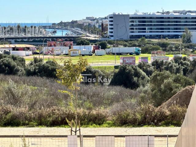 Apartamentos de Luxo com piscina e Vista Mar próximos do Cen. 100m² Lagos