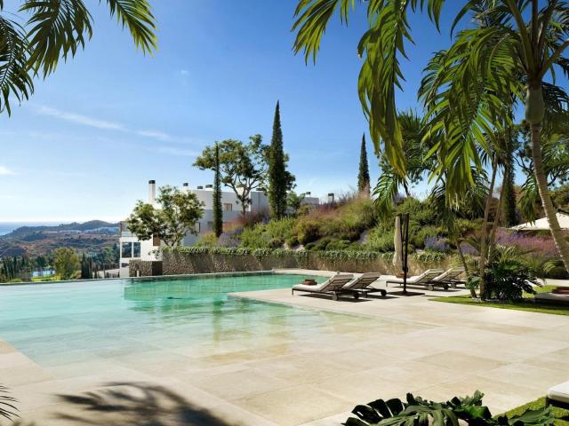 Apartamentos de nueva construcción con vistas al mar en Las. 146m² Mijas Costa
