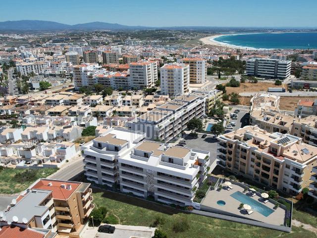 Apartamentos Duplex Penthouse Premium T1+1 & T2+ com Piscina, Lagos, Algarve Barlavento