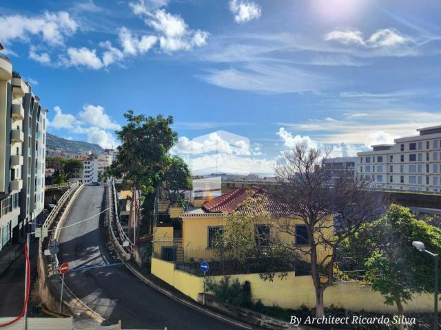 Apartamentos em construção T2 Centro do Funchal 84m² Santa Luzia Funchal