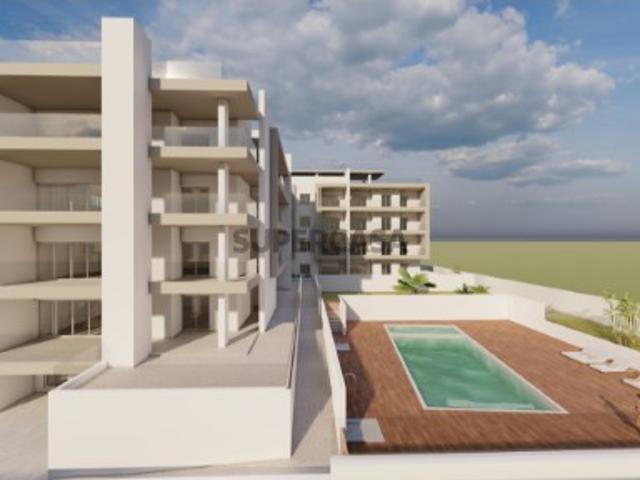 Apartamentos em venda em condomínio fechado de luxo com piscina perto de todos os serviços