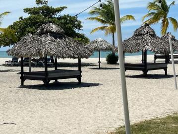 Apartamentos en alquiler en río hato | acogedor apartamento en nikki beach residences playa blanca 1 recámaras por usd 850.00